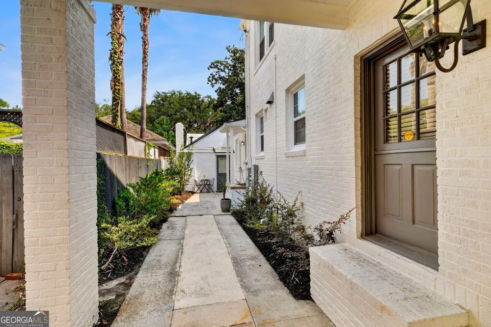38 Washington AVE Savannah, GA 31405