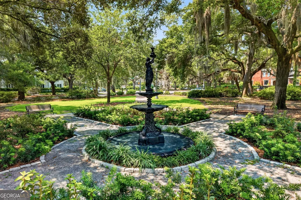 38 Washington AVE Savannah, GA 31405