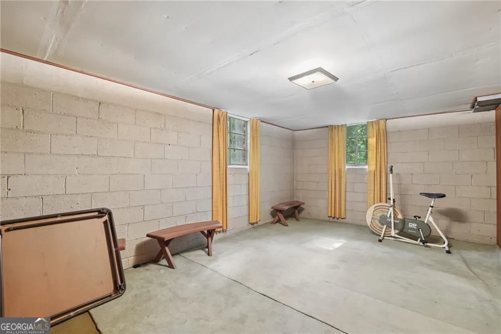294 Elden DR Sandy Springs, GA 30342