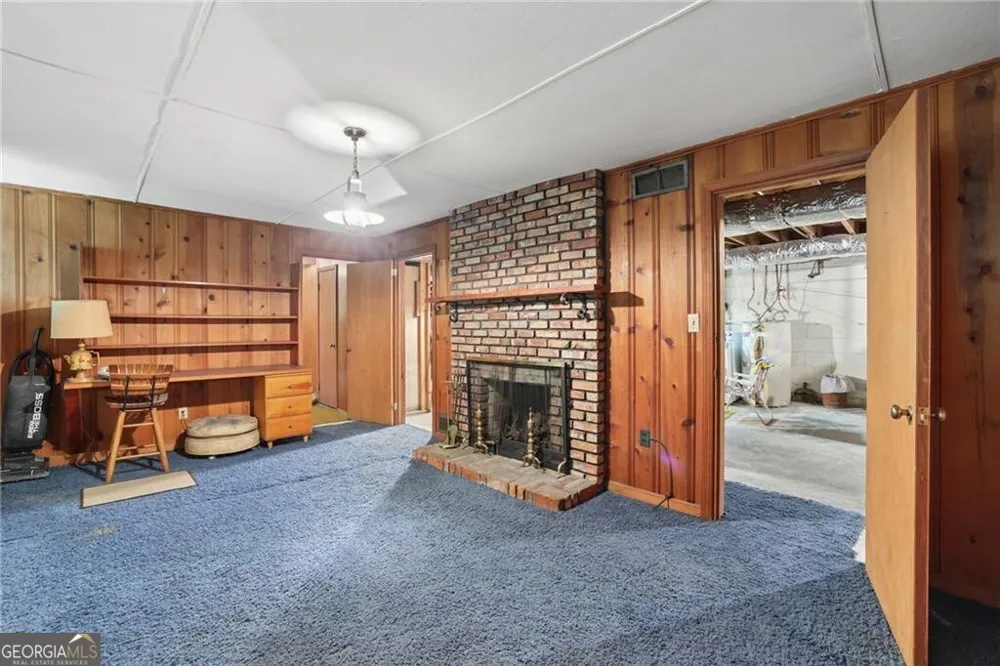 294 Elden DR Sandy Springs, GA 30342