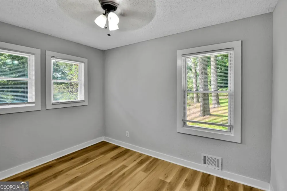 662 Melrose DR Forest Park, GA 30297
