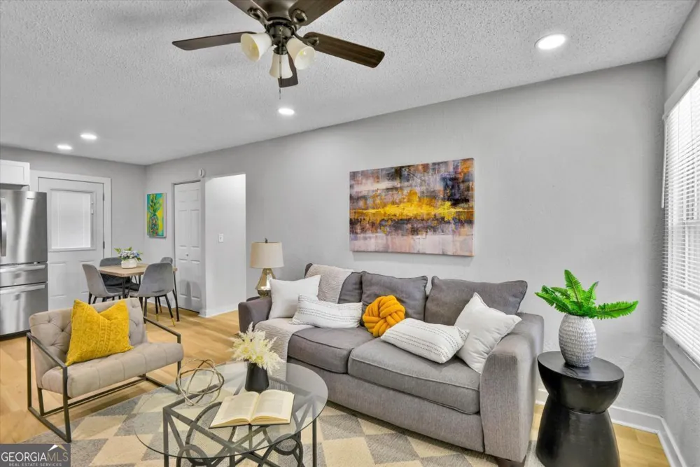 662 Melrose DR Forest Park, GA 30297
