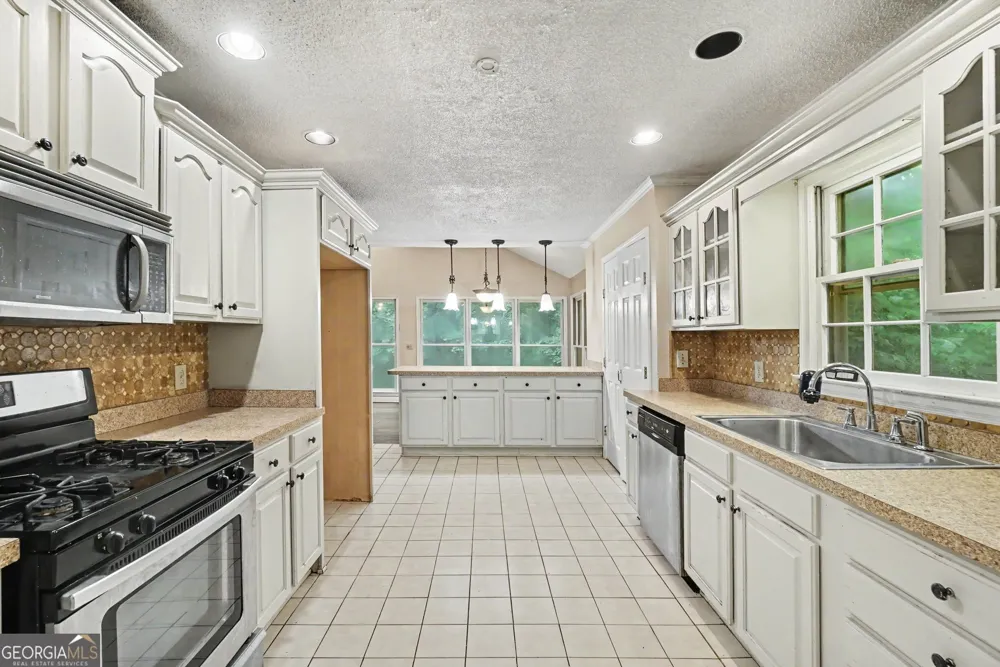 6160 Picketts RDG NW Acworth, GA 30101