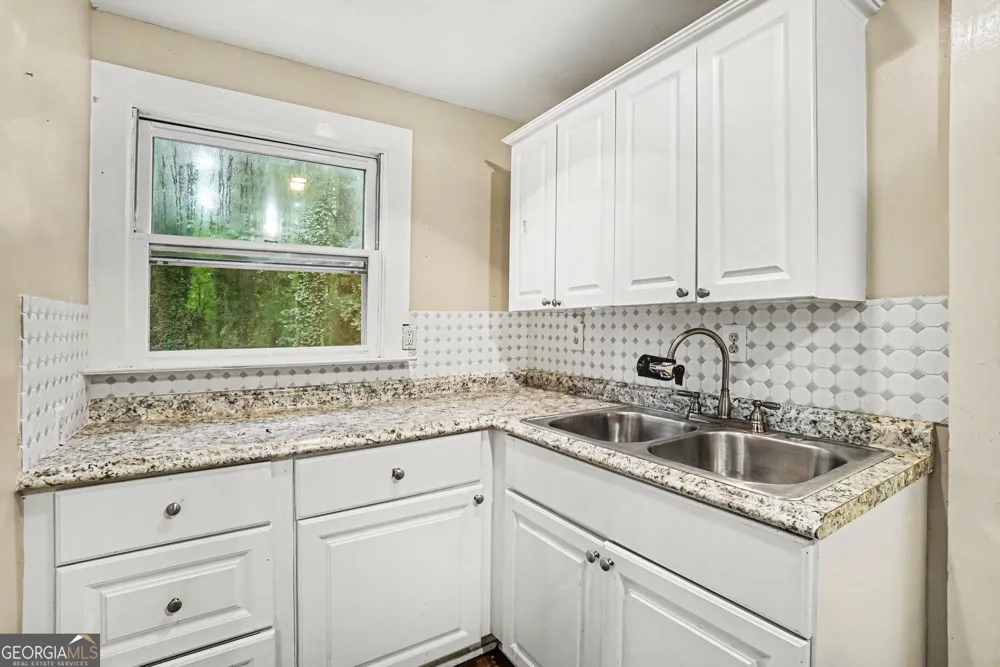 6160 Picketts RDG NW Acworth, GA 30101