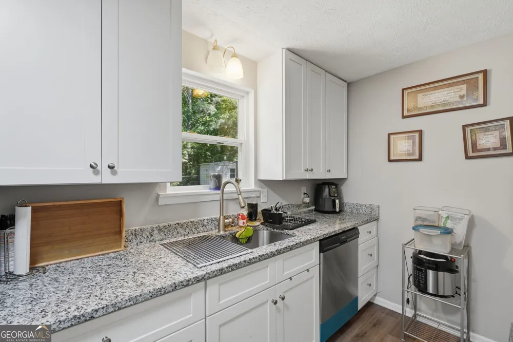 6380 Pleasant DR Winston, GA 30187