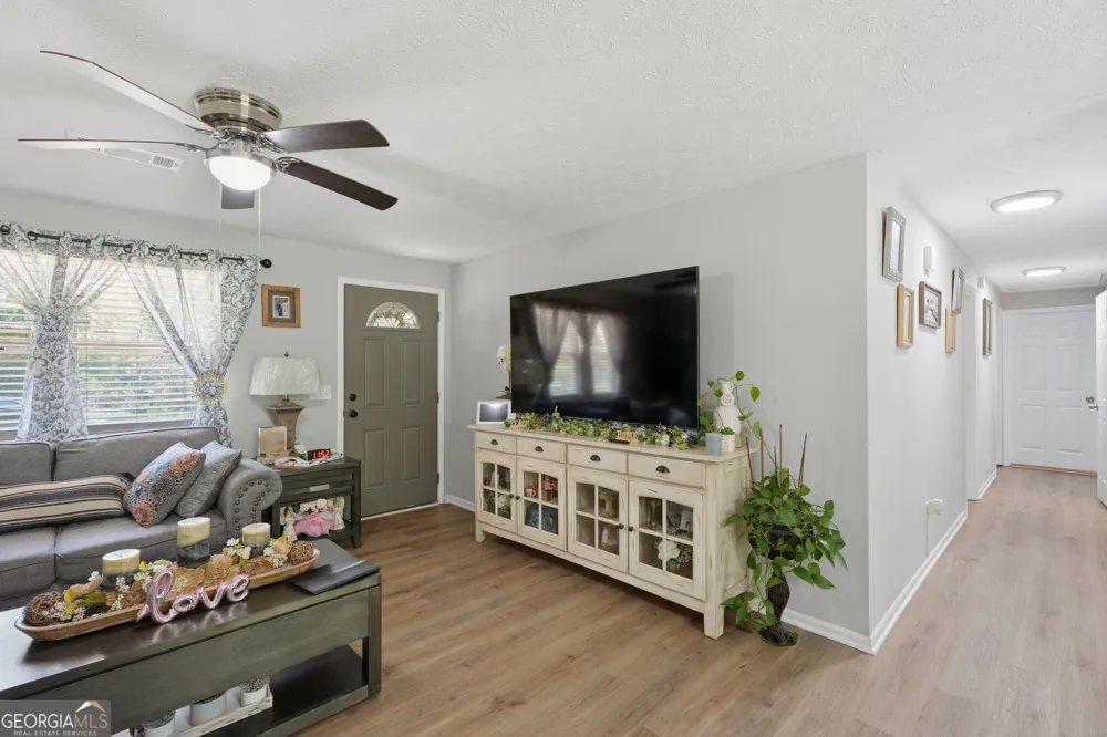 6380 Pleasant DR Winston, GA 30187
