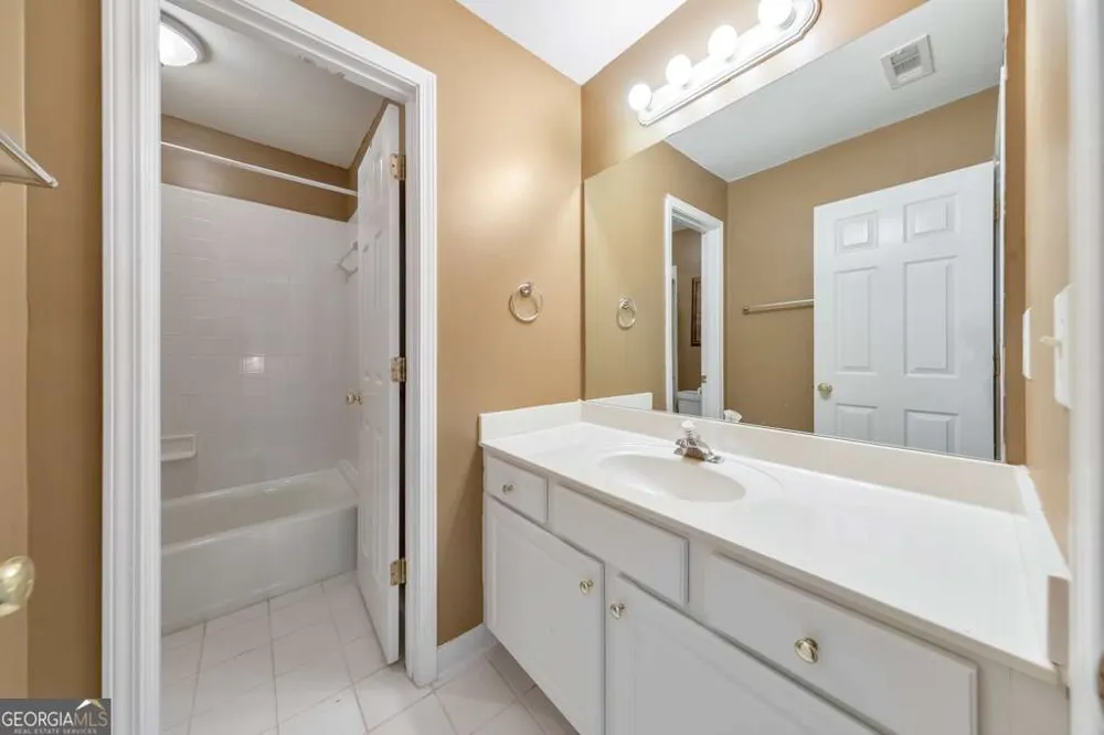 2515 Galloways Farm DR NW Acworth, GA 30101