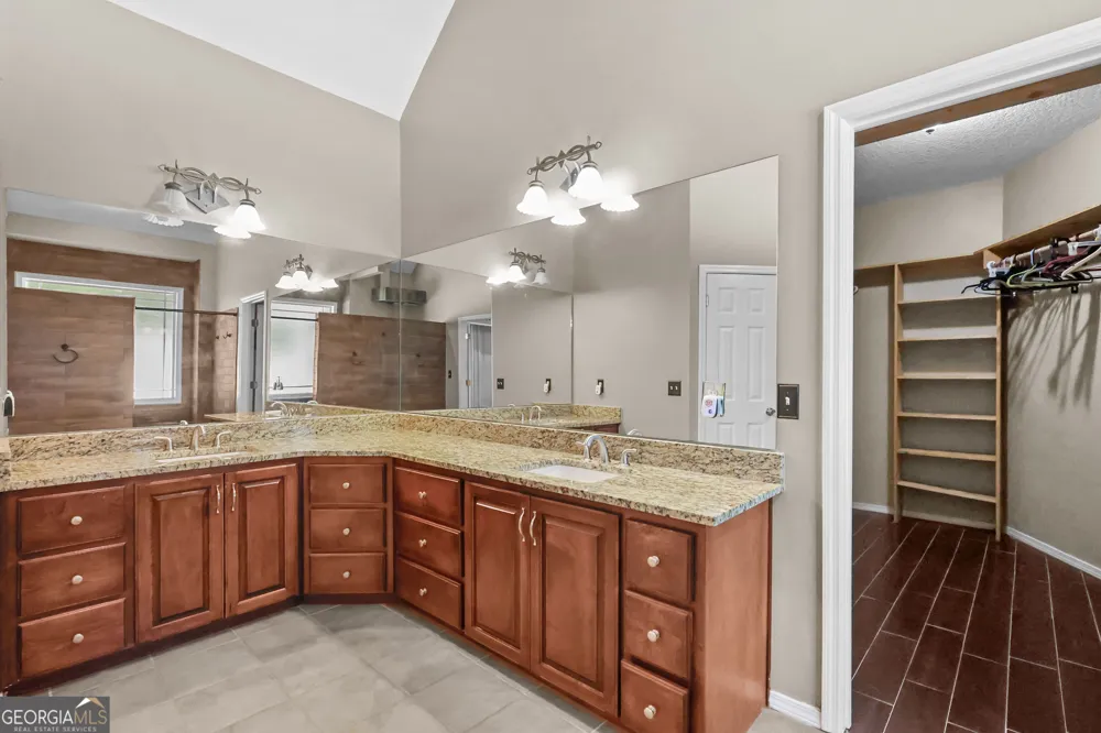 564 Tremain DR Hinesville, GA 31313