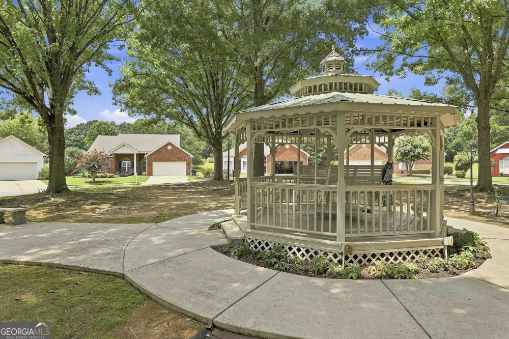 205 Autumn Glen CIR Fayetteville, GA 30215