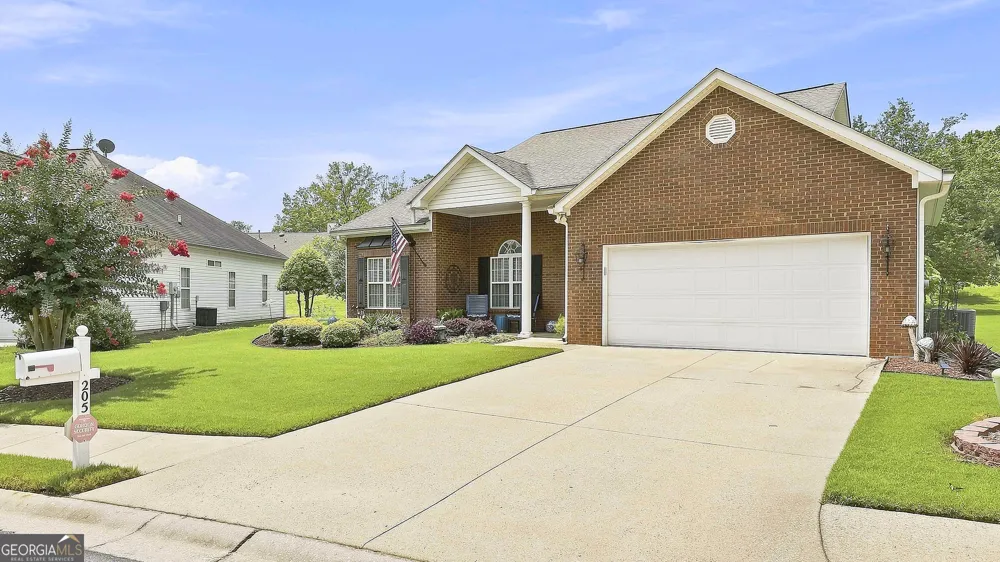 205 Autumn Glen CIR Fayetteville, GA 30215