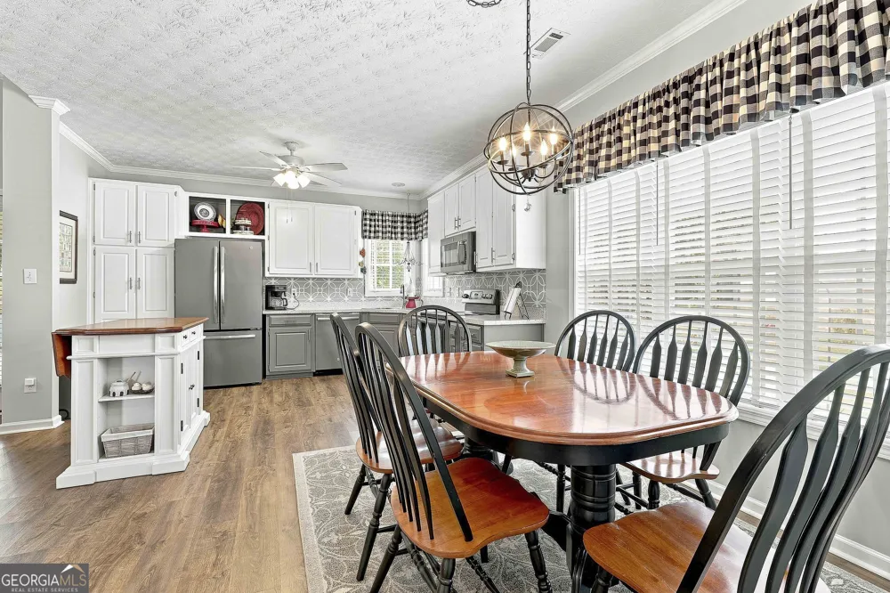 205 Autumn Glen CIR Fayetteville, GA 30215