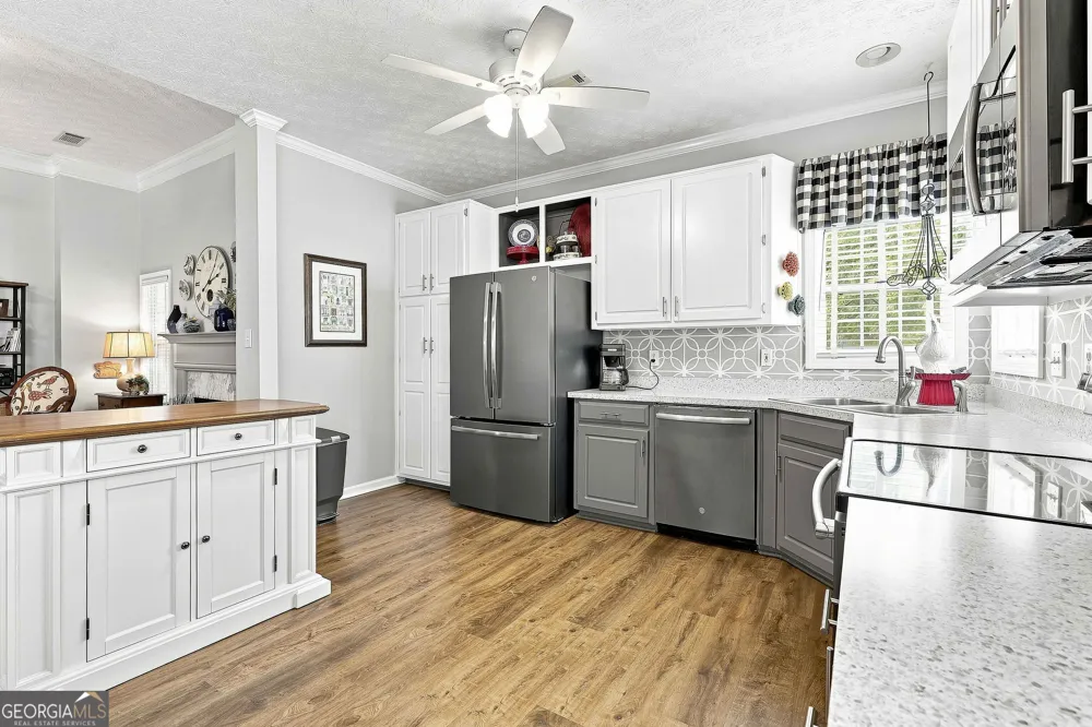 205 Autumn Glen CIR Fayetteville, GA 30215