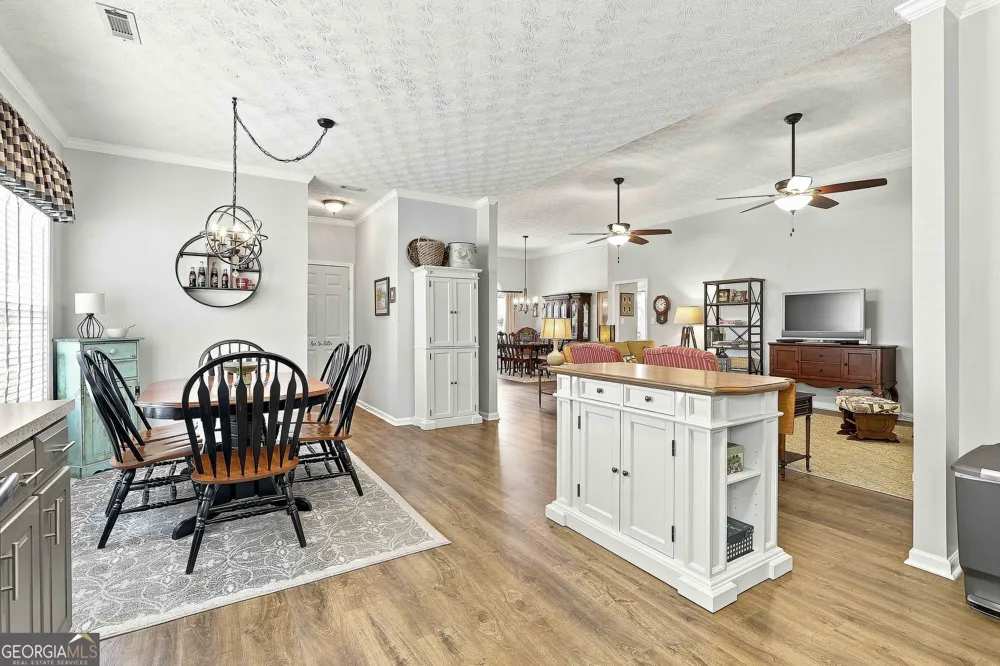 205 Autumn Glen CIR Fayetteville, GA 30215