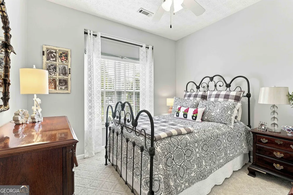 205 Autumn Glen CIR Fayetteville, GA 30215