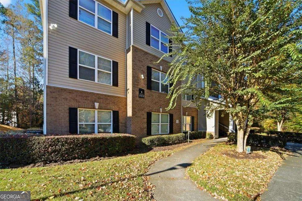8201 Fairington Village DR Lithonia, GA 30038