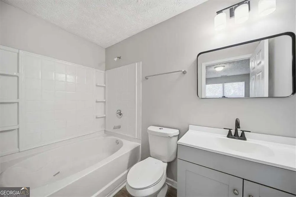 8201 Fairington Village DR Lithonia, GA 30038