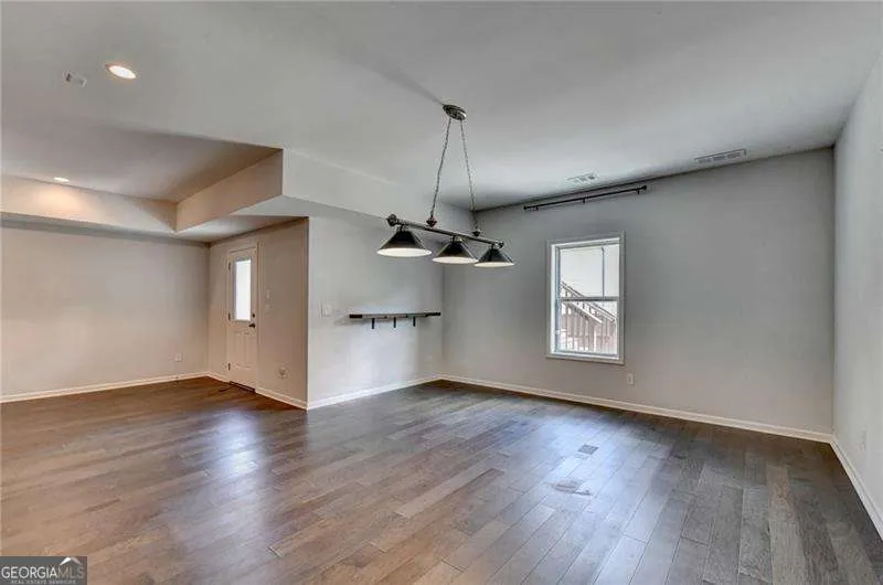 2387 Colby CT Snellville, GA 30078