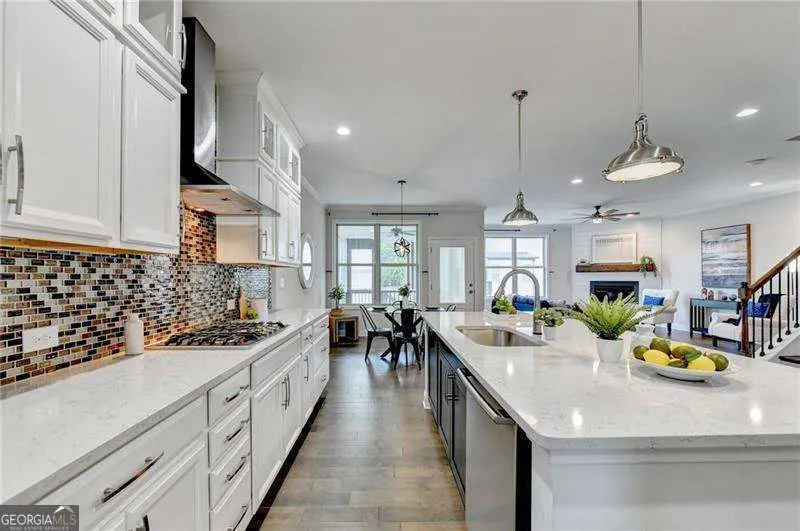 2387 Colby CT Snellville, GA 30078