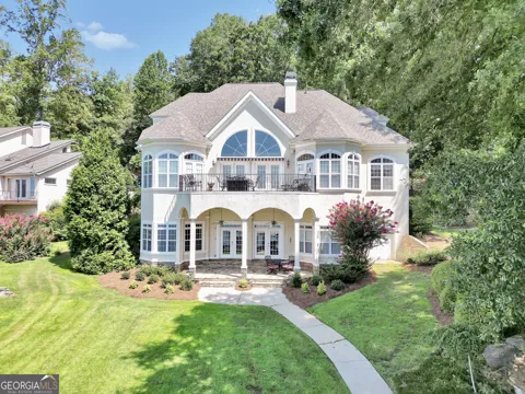 781 Cardinal DR
