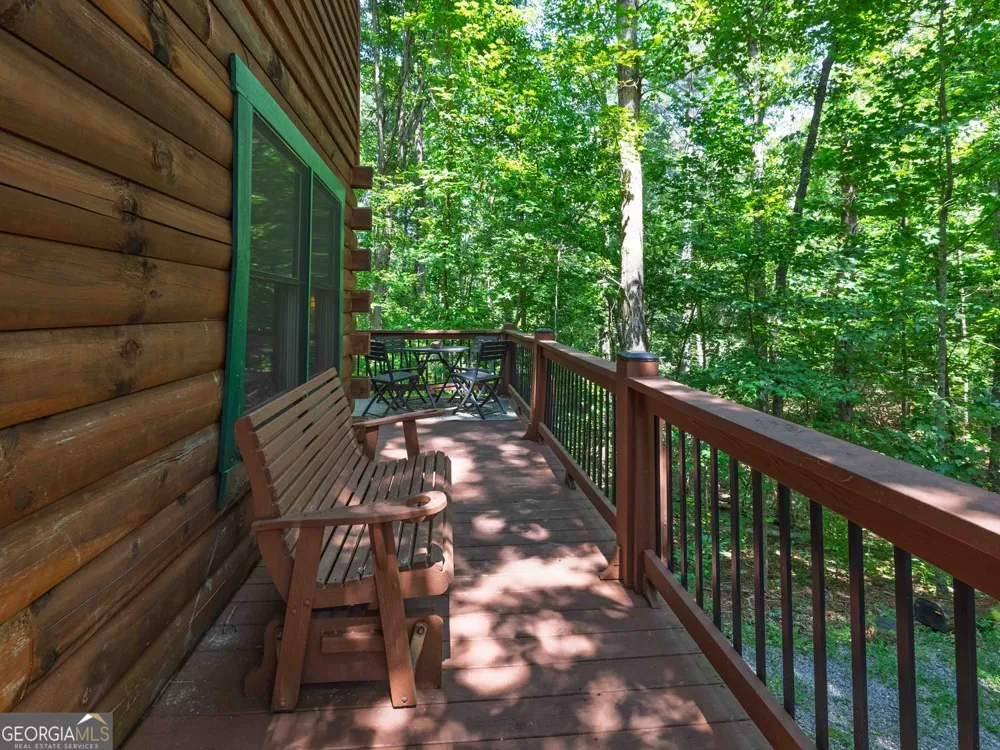 97 Eagles Nest RD Sautee Nacoochee, GA 30571