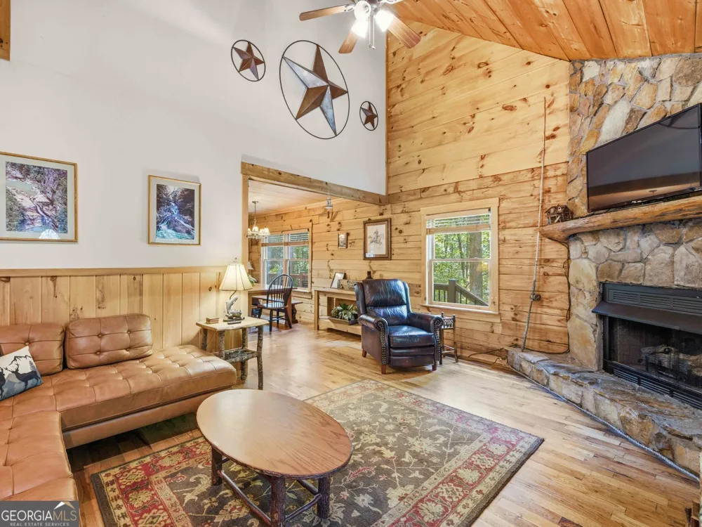 97 Eagles Nest RD Sautee Nacoochee, GA 30571