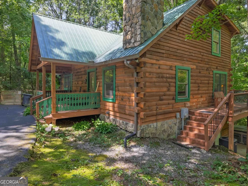 97 Eagles Nest RD Sautee Nacoochee, GA 30571