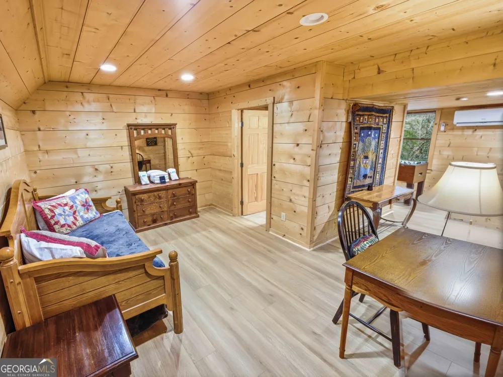 97 Eagles Nest RD Sautee Nacoochee, GA 30571