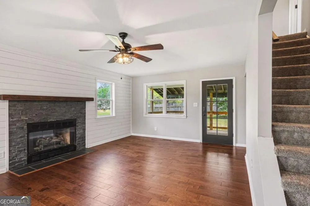 2955 Peeksville RD Locust Grove, GA 30248
