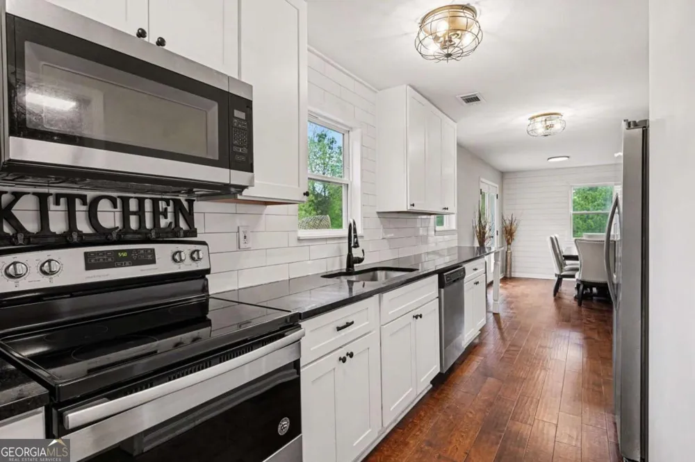 2955 Peeksville RD Locust Grove, GA 30248