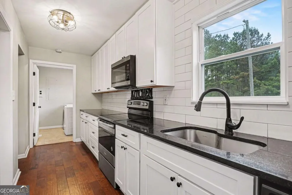 2955 Peeksville RD Locust Grove, GA 30248
