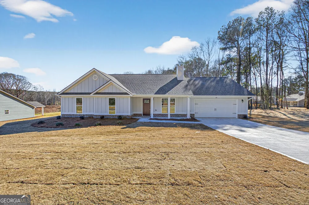158 Mockingbird LN Winder, GA 30680