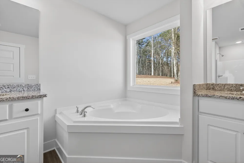 158 Mockingbird LN Winder, GA 30680