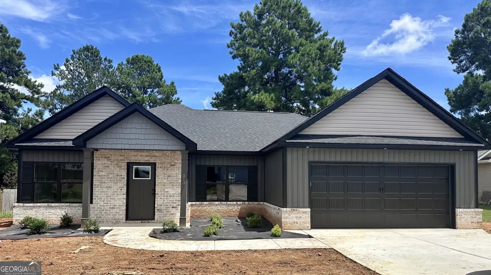 213 Lydia DR Bonaire, GA 31005