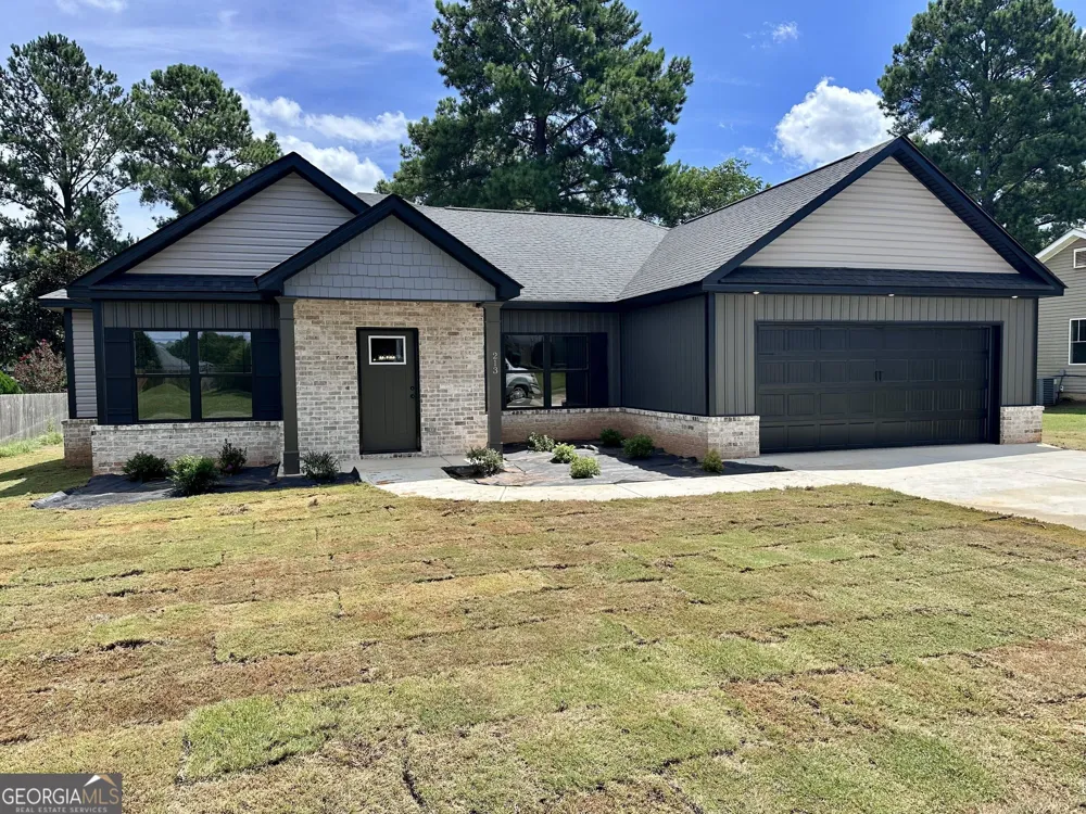 213 Lydia DR Bonaire, GA 31005