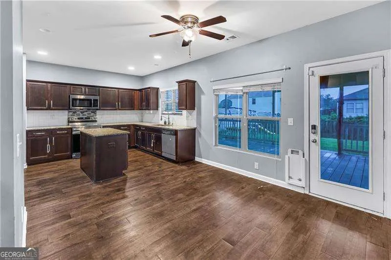 8438 Hillspire DR Douglasville, GA 30134