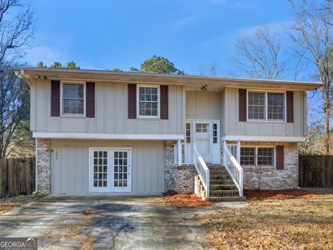 1626 Pinebrook DR