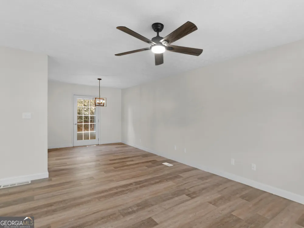 1626 Pinebrook DR Griffin, GA 30224
