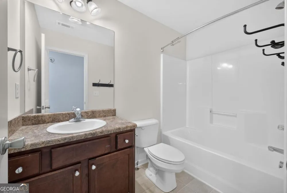 6280 Cove Creek DR Flowery Branch, GA 30542