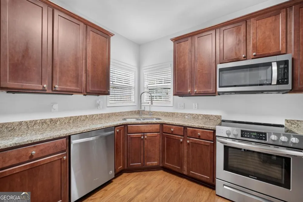 6280 Cove Creek DR Flowery Branch, GA 30542