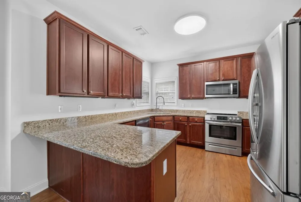 6280 Cove Creek DR Flowery Branch, GA 30542