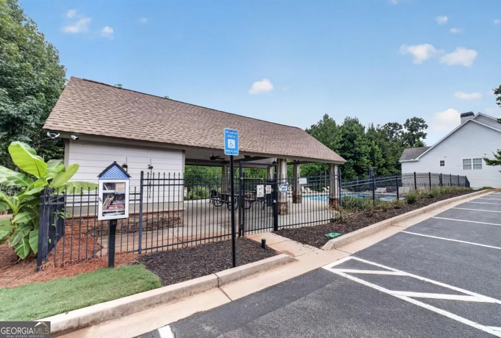 6280 Cove Creek DR Flowery Branch, GA 30542