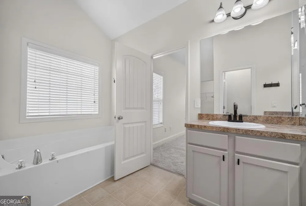6280 Cove Creek DR Flowery Branch, GA 30542