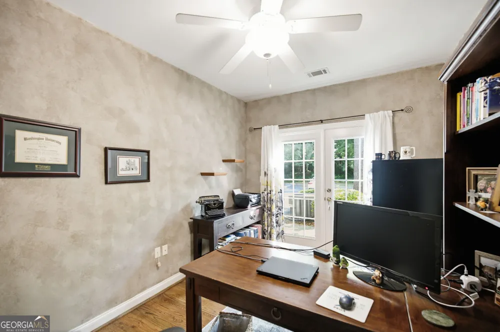 1515 Liberty LN Roswell, GA 30075