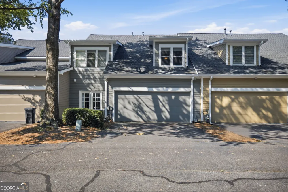 1515 Liberty LN Roswell, GA 30075