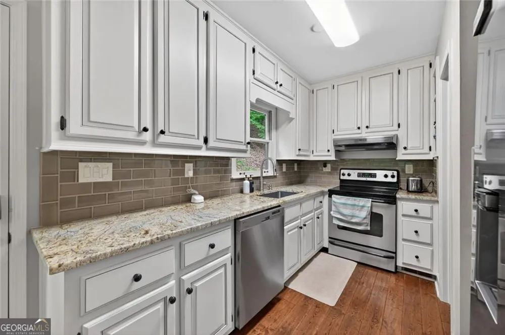 452 Bellflower DR Jasper, GA 30143