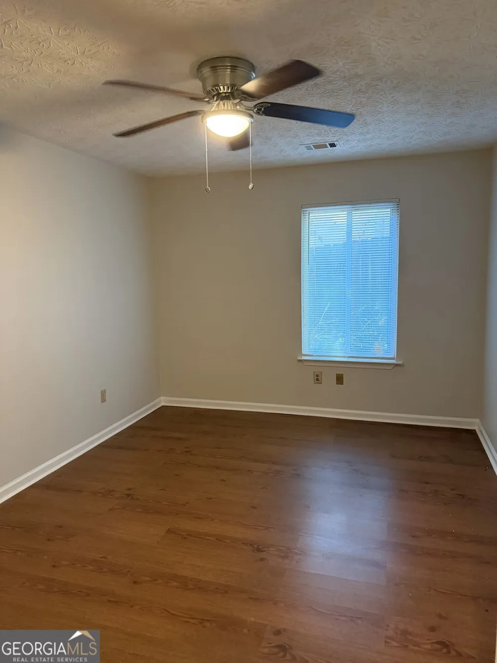 1819 Crescent Hill DR NW Acworth, GA 30102