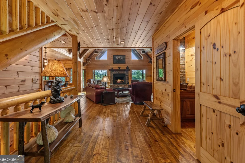 460 Wikle DR Ellijay, GA 30540
