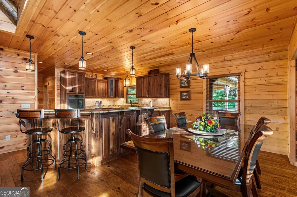 460 Wikle DR Ellijay, GA 30540