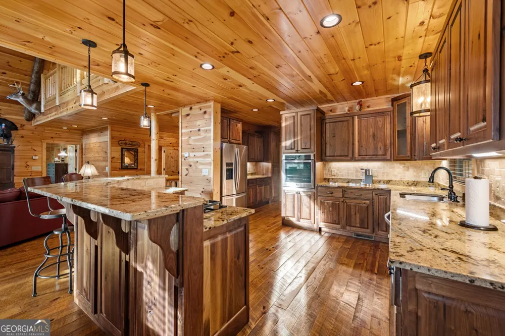 460 Wikle DR Ellijay, GA 30540