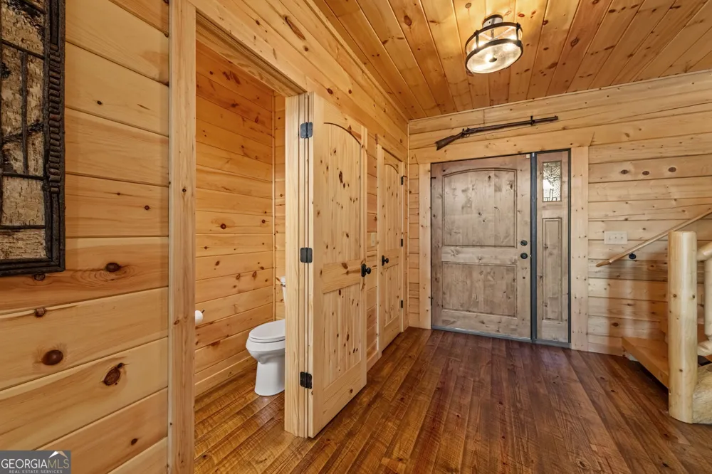 460 Wikle DR Ellijay, GA 30540